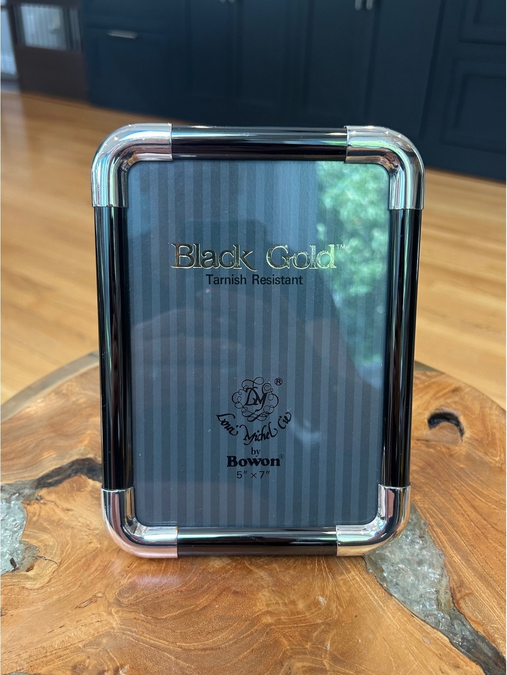 Bowon Black Gold Tarnish Resistant 5x7 Picture Frame